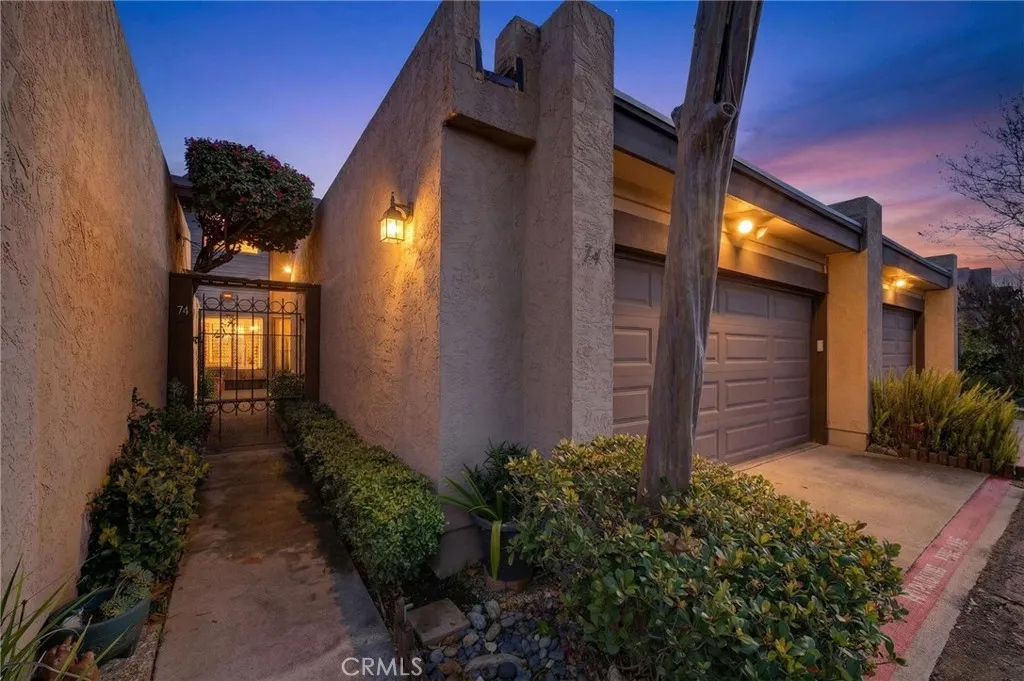 https://cdn.realtyfeed.com/cdn/127/306631103/60f2782c58a8bd972618c691c7fc2045.webp