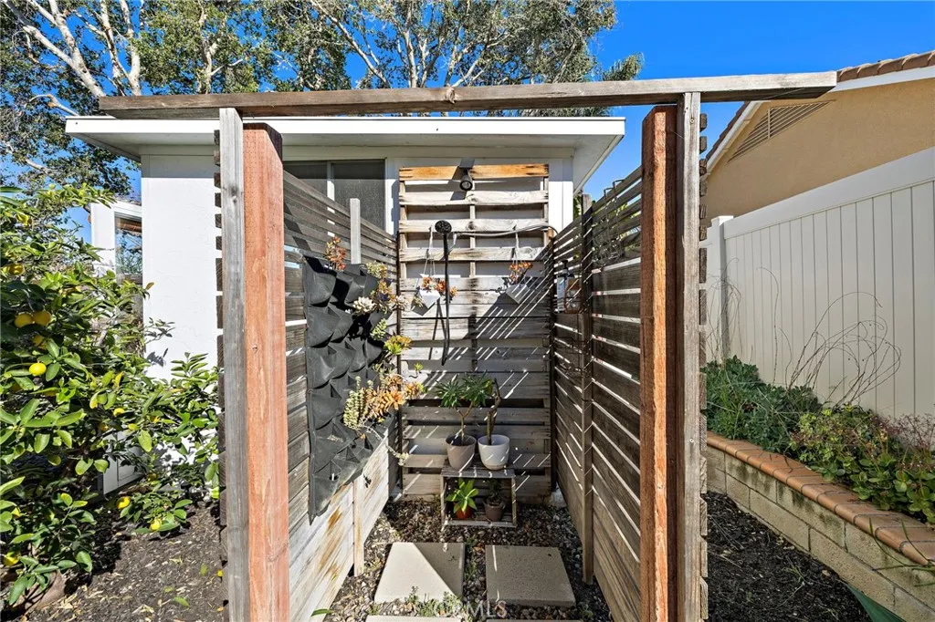 https://cdn.realtyfeed.com/cdn/127/306631165/4306ca88c472d7d014eaceba8503c9d6.webp