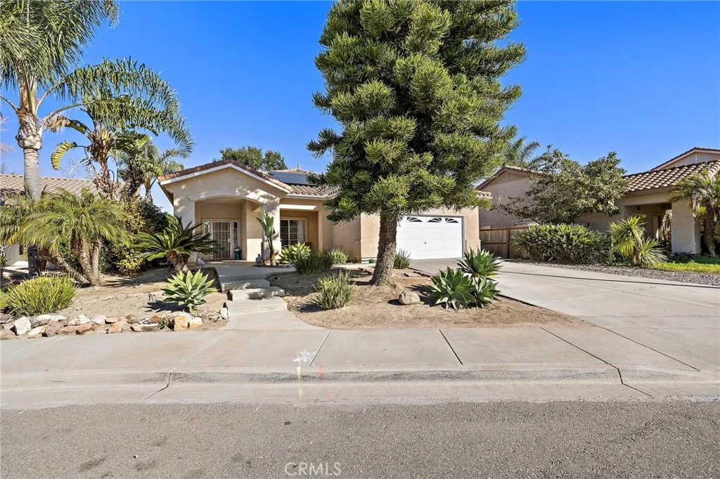 https://cdn.realtyfeed.com/cdn/127/306631165/7554cbe70c57a73692e37f90e0000c0e.webp