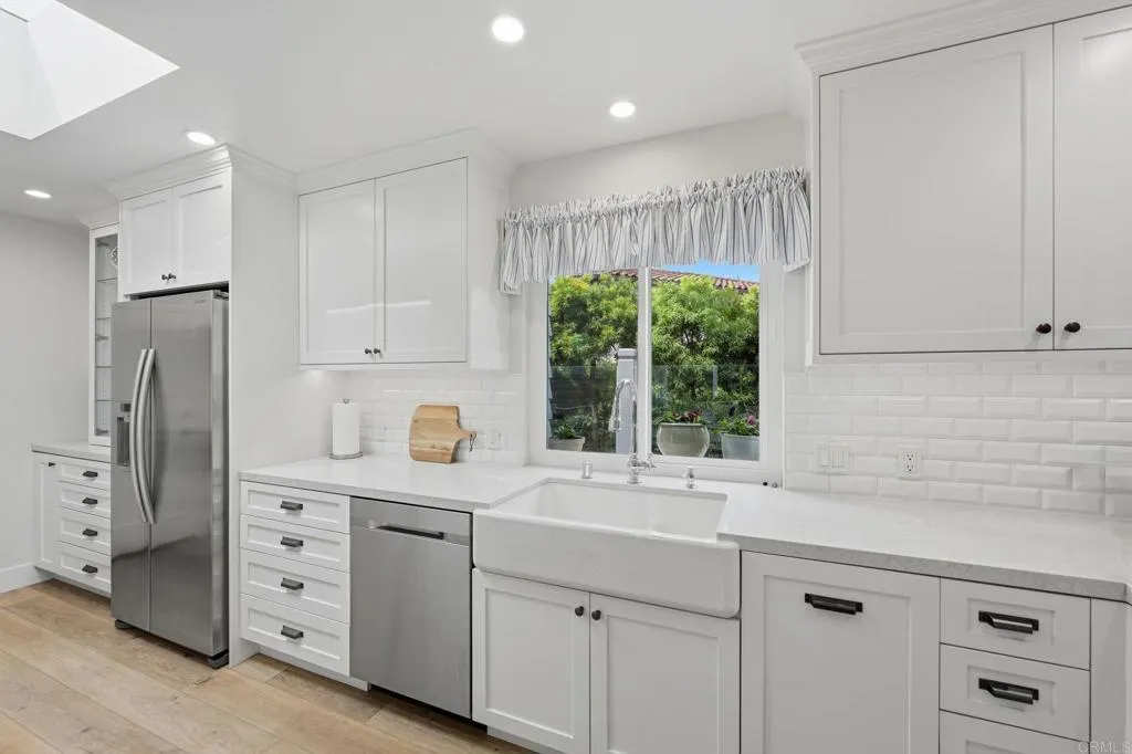 https://cdn.realtyfeed.com/cdn/127/306631171/0e0b810085bc843f30591662c3367872.webp