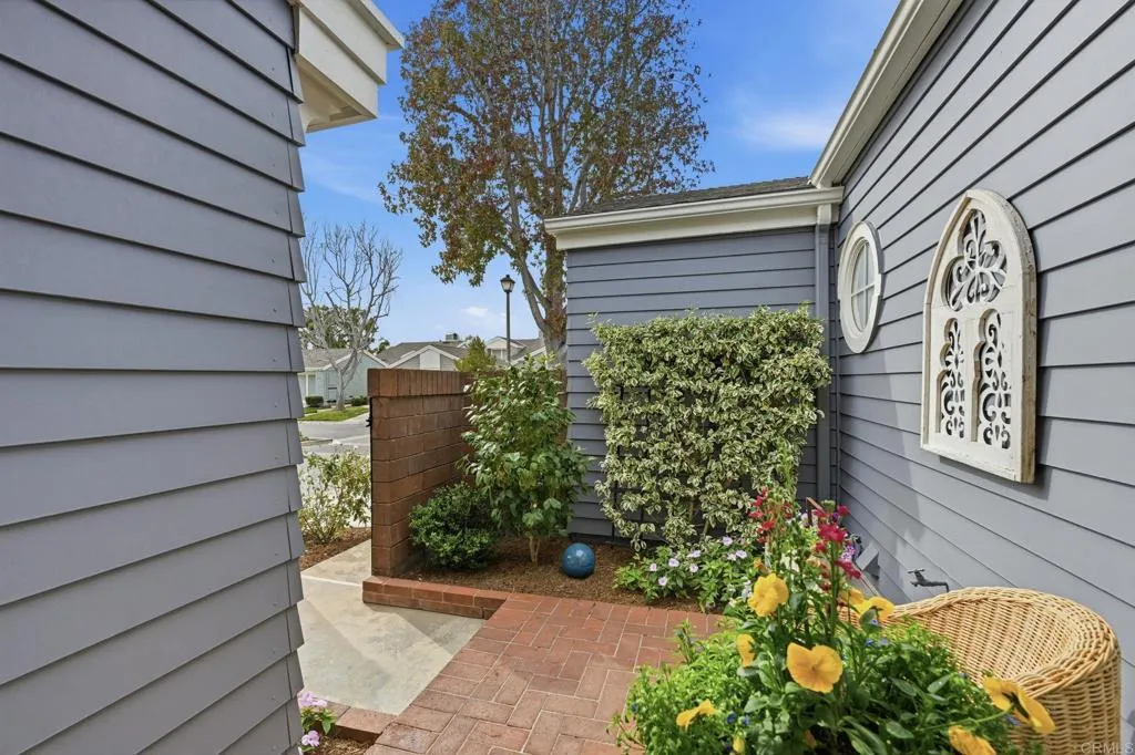 7102 Linden, Carlsbad, CA, 92011 7102 Linden, Carlsbad, CA, 92011