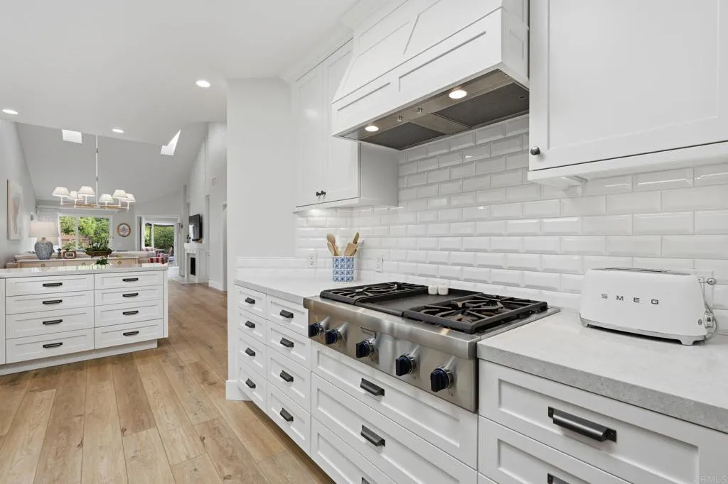 https://cdn.realtyfeed.com/cdn/127/306631171/5969d209b0cfb83ca31e1add186c3423.webp