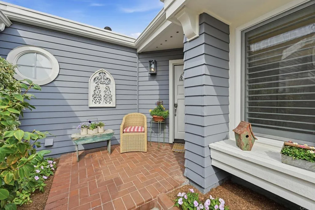 7102 Linden, Carlsbad, CA, 92011 7102 Linden, Carlsbad, CA, 92011