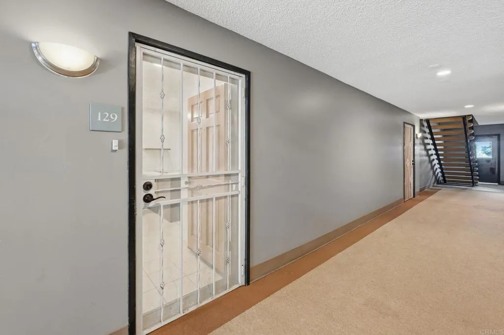 https://cdn.realtyfeed.com/cdn/127/306631180/175b1f56ce0ed19f208f386346f1c93c.webp