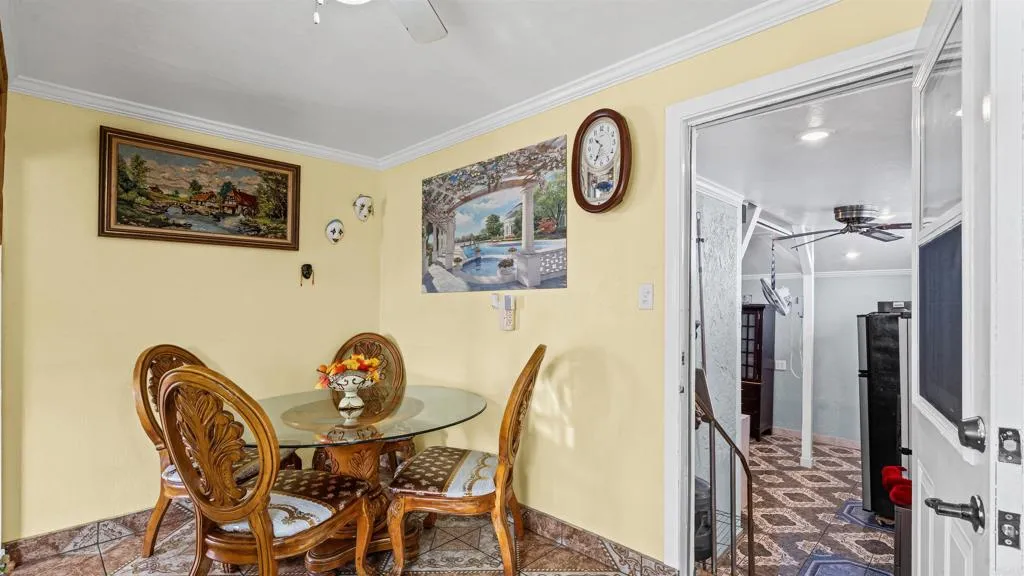 https://cdn.realtyfeed.com/cdn/127/306631202/058faa8e27c79f93d2c52b5e95b1d0ed.webp