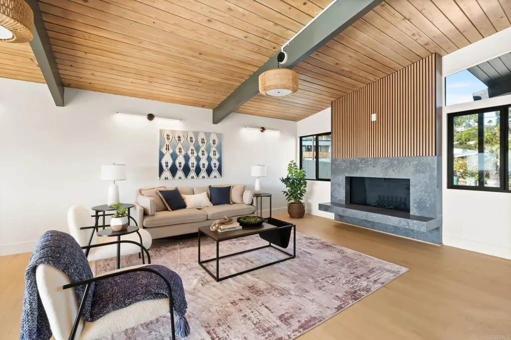 https://cdn.realtyfeed.com/cdn/127/306631207/8aa260accfb4f00e360f389a6aff31fb.webp