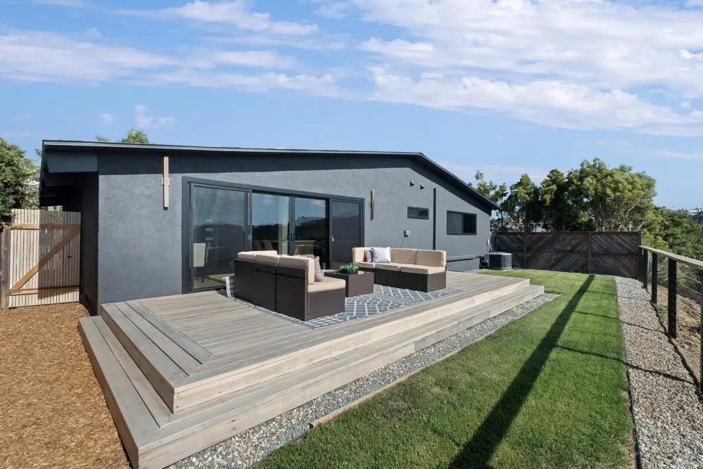 https://cdn.realtyfeed.com/cdn/127/306631207/95eed6670d41a53845b611d8be453deb.webp