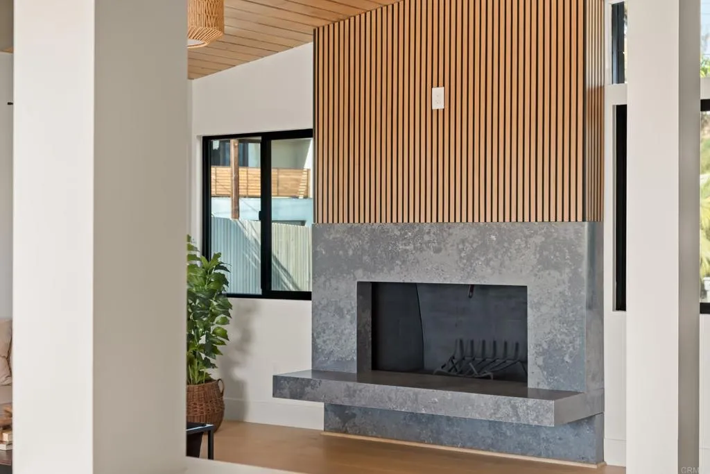 https://cdn.realtyfeed.com/cdn/127/306631207/e2e39ce753b8f14e079a59631343837e.webp