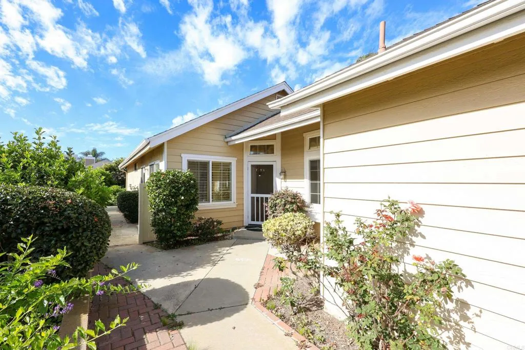 6871 Seaspray Ln, Carlsbad, CA, 92011