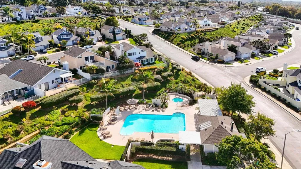 https://cdn.realtyfeed.com/cdn/127/306631223/19505aeede6baa0391280b1e6e2af3d1.webp