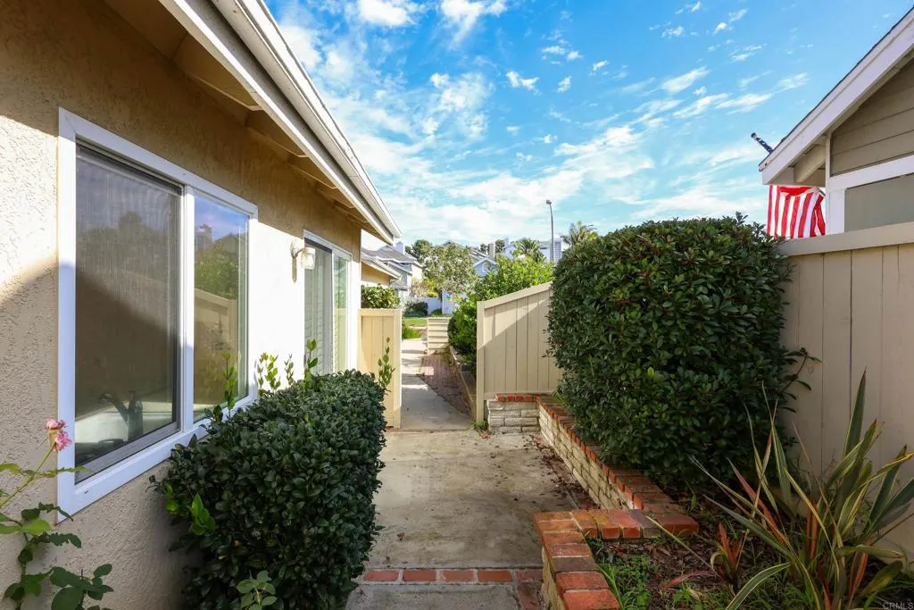 https://cdn.realtyfeed.com/cdn/127/306631223/777a7ddbf87deb39137f9e9195d7f0ed.webp