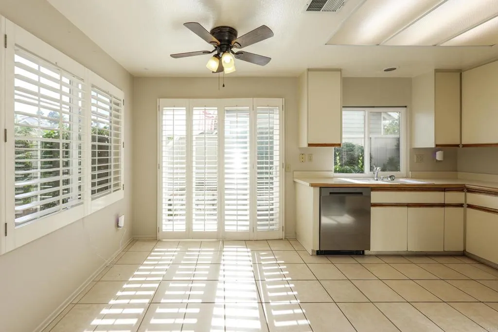 6871 Seaspray Ln, Carlsbad, CA, 92011