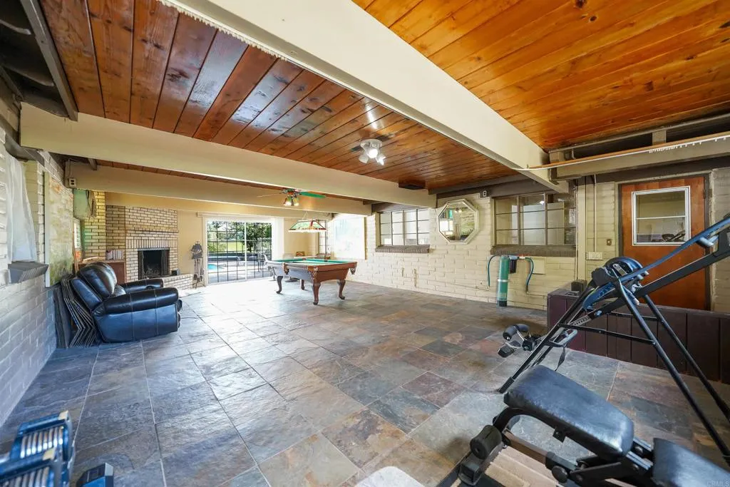 https://cdn.realtyfeed.com/cdn/127/306631242/2fadc427a611868192afbd4450761c95.webp