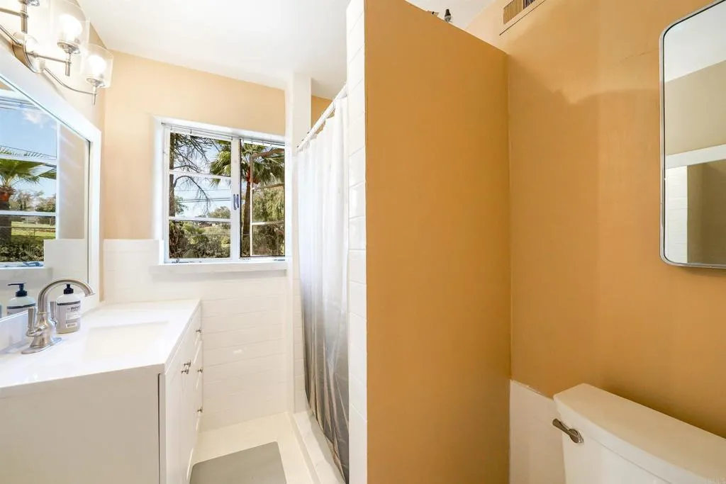 https://cdn.realtyfeed.com/cdn/127/306631242/93c7edc9b53c727089595e299c133d03.webp