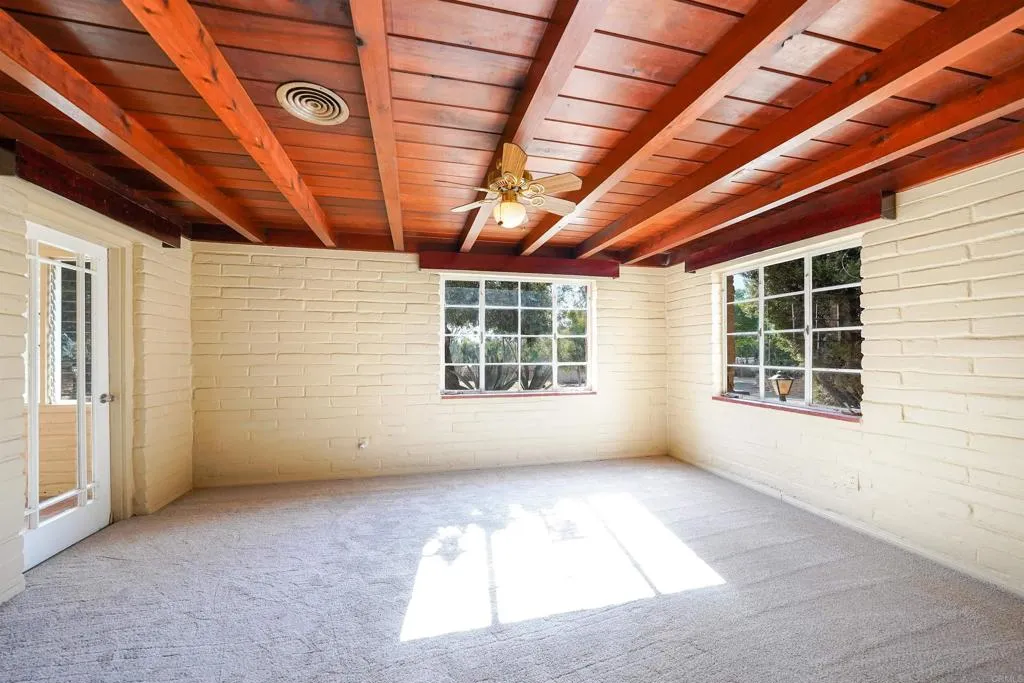 https://cdn.realtyfeed.com/cdn/127/306631242/b6d3a5a60a7aaa2bff2612310af7022a.webp