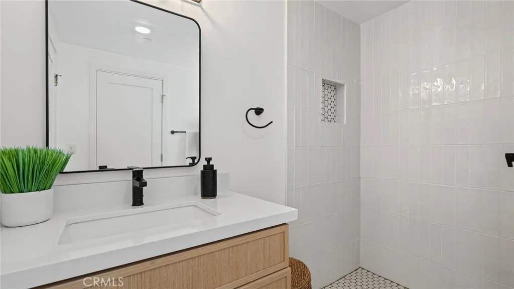 https://cdn.realtyfeed.com/cdn/127/306631267/8da26bcf76e7664057c0858f96a910b5.webp