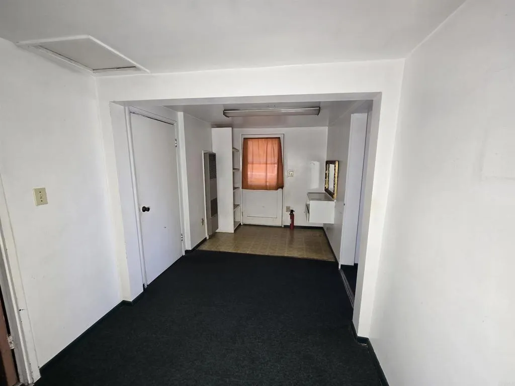 https://cdn.realtyfeed.com/cdn/127/306631279/9b933e51255bcf93da208db2e3e94c75.webp