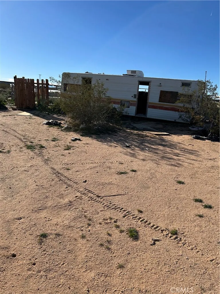 310 Kuna, Yucca Valley, CA 92284
