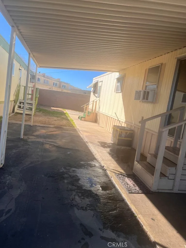 16473 Green Tree, San Bernardino, CA 92395 - Photo 2 of 11, San Bernardino, CA