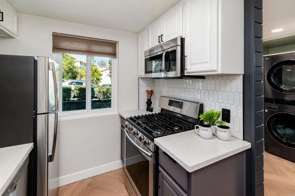 https://cdn.realtyfeed.com/cdn/127/306631357/6516d2c9cb872eeab34b1aaadbef9c3b.webp