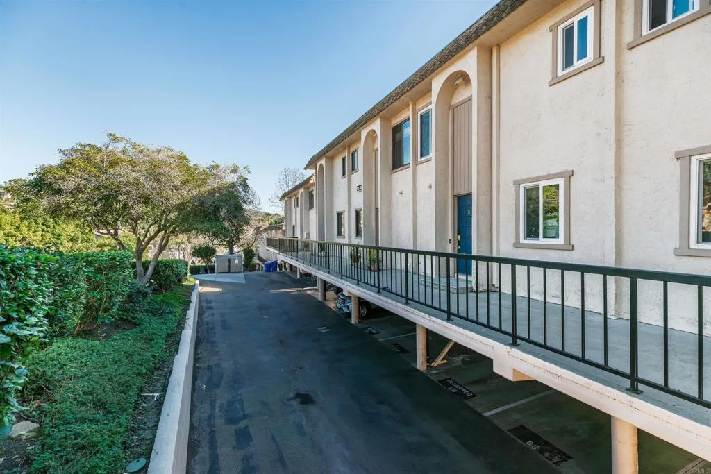 https://cdn.realtyfeed.com/cdn/127/306631357/e8bbdd158c4184a7c5d3950876073de8.webp