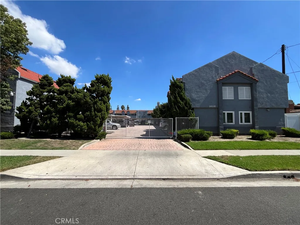 14030 Mcclure Avenue Unit 105, Paramount, CA 90723