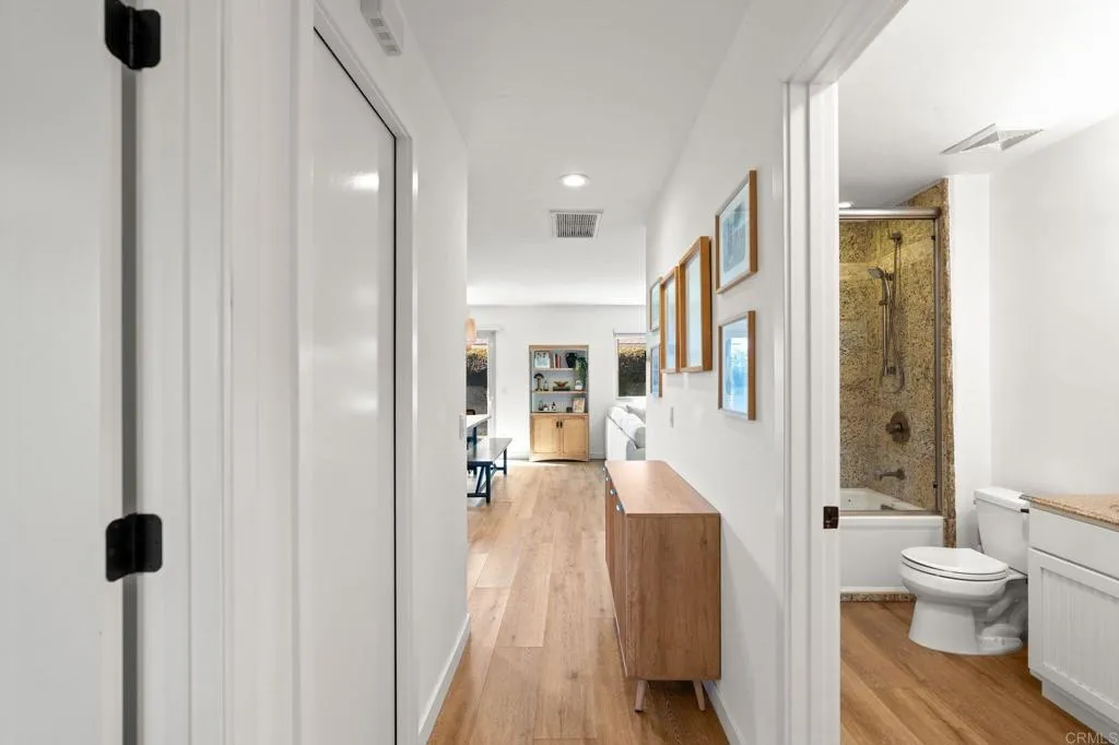 https://cdn.realtyfeed.com/cdn/127/306631414/1052a0e9506f854e54c44e900a27aaeb.webp