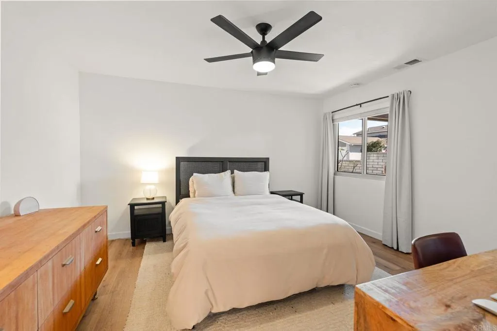 https://cdn.realtyfeed.com/cdn/127/306631414/17f1324f0f113cbc8b8e5b7567d965de.webp