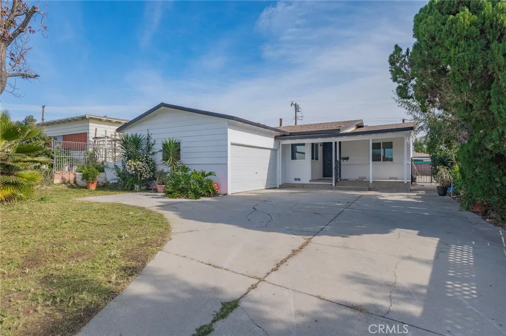 La Puente, CA 91744
