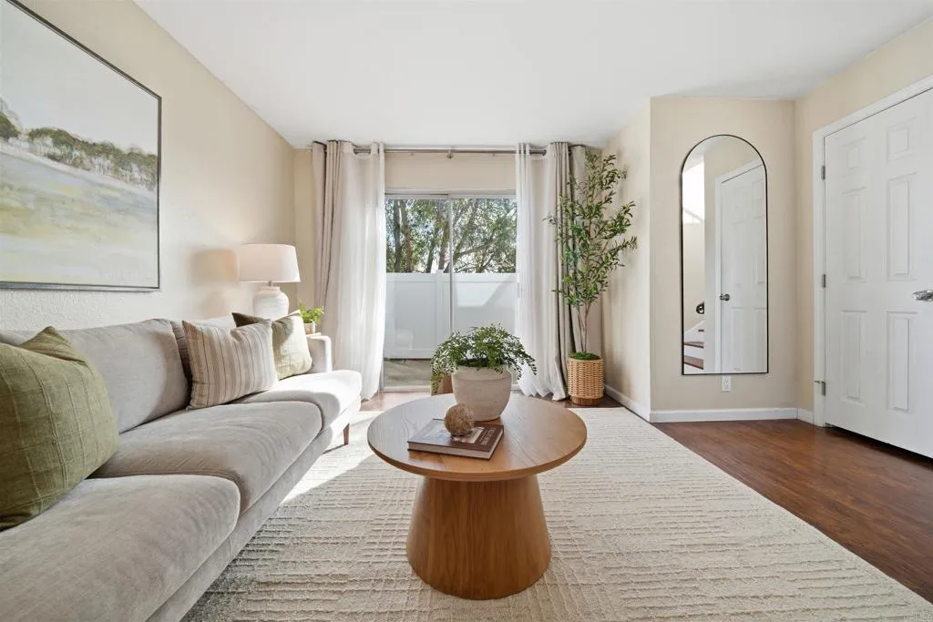 Photo #8: PTP2600747 Listing: Photo #8