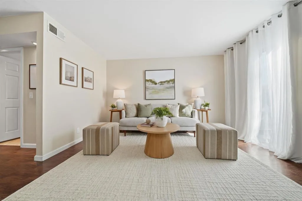 Photo #7: PTP2600747 Listing: Photo #7