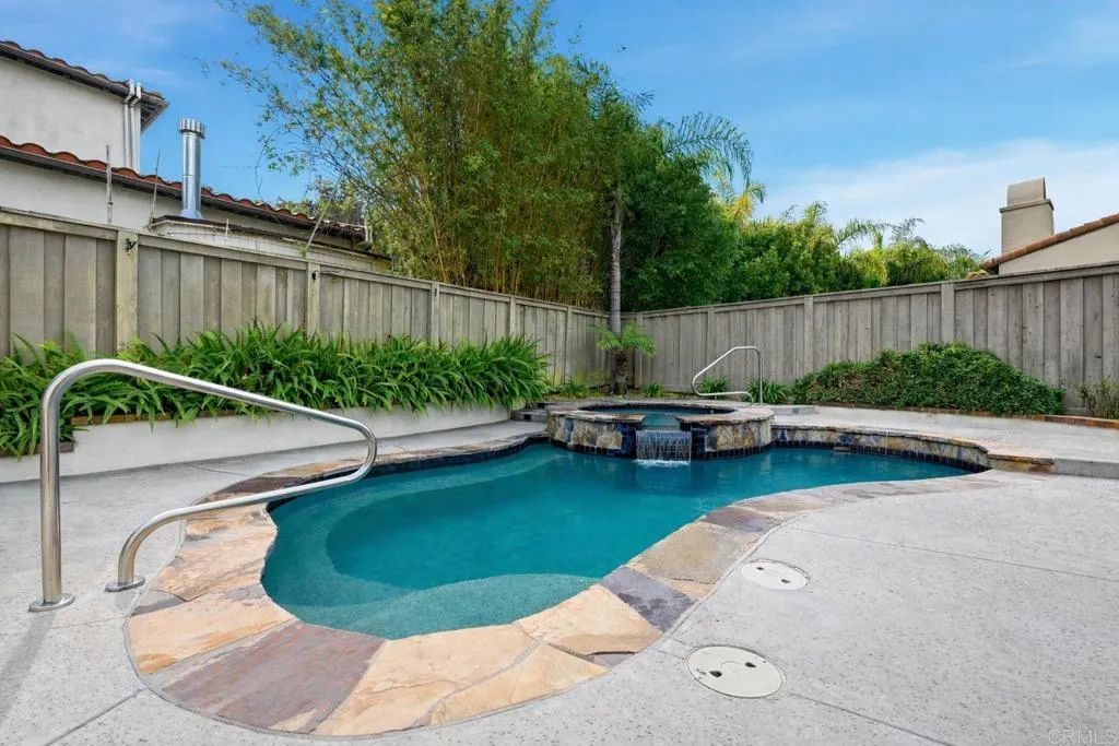 https://cdn.realtyfeed.com/cdn/127/306631443/88126739133011b9ed73bb99aa8b5fd2.webp