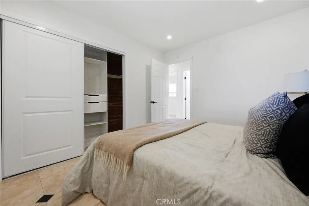 https://cdn.realtyfeed.com/cdn/127/306631469/1c75baf6edf84812a9277884d679fb93.webp