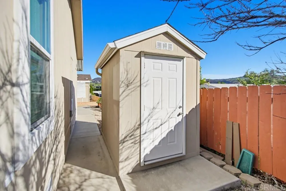 https://cdn.realtyfeed.com/cdn/127/306631475/50c9d142b4a7b119ea0ae3057b361052.webp