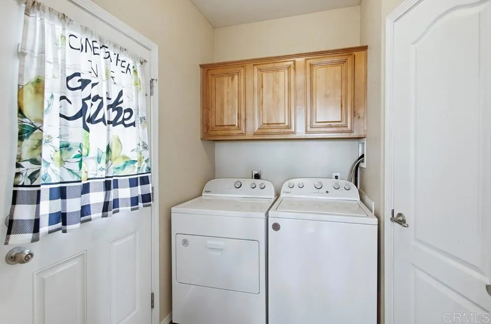 https://cdn.realtyfeed.com/cdn/127/306631475/5adb712a32c3b32a69d38a107f0de7be.webp