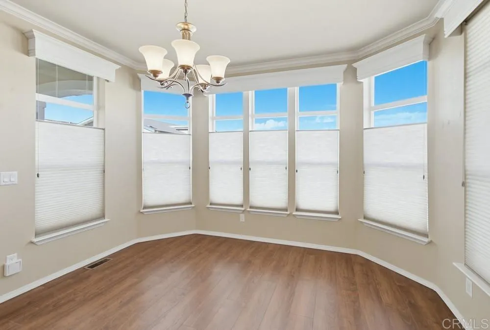 https://cdn.realtyfeed.com/cdn/127/306631475/781149139edf8939eb17a383e8295ef4.webp