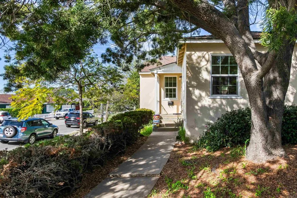 https://cdn.realtyfeed.com/cdn/127/306631495/da6663cf12f73f0a76c92290dc4173e0.webp