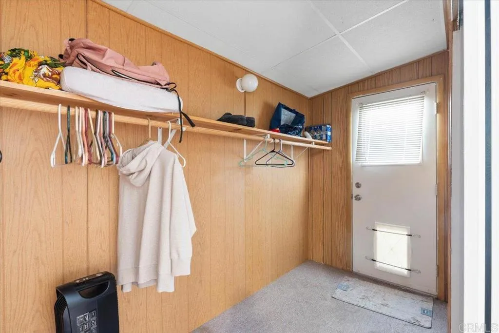 https://cdn.realtyfeed.com/cdn/127/306631532/389fead4993deac8007fafab89539032.webp