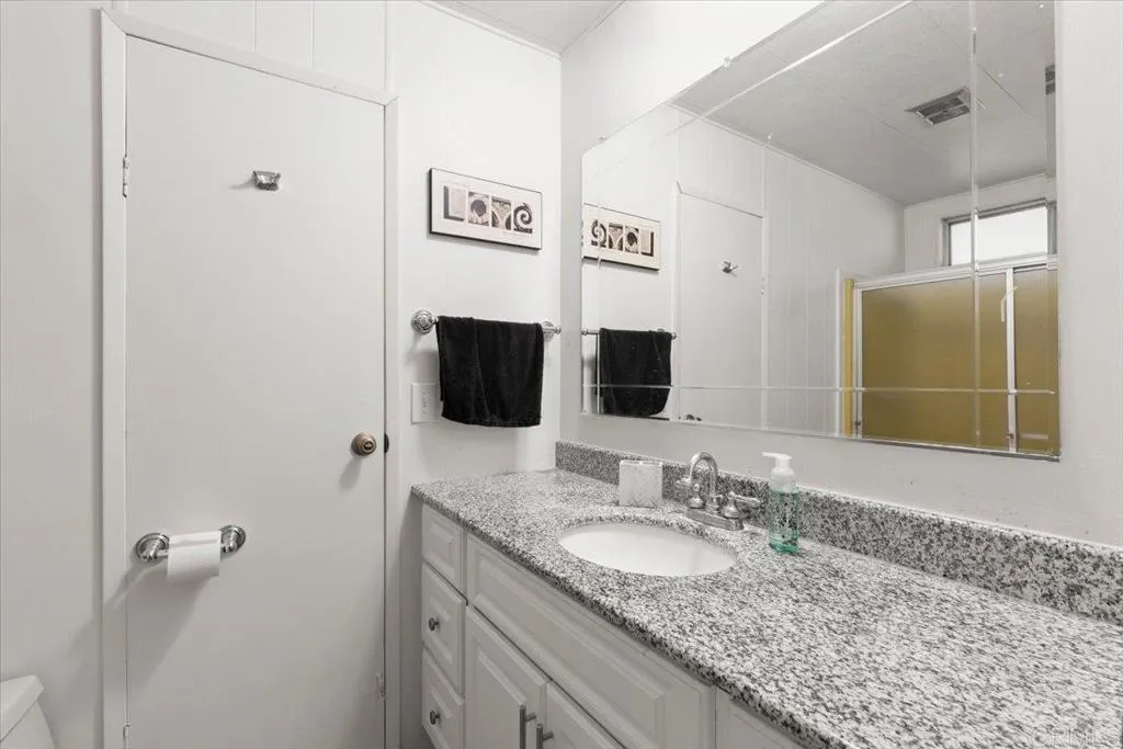 https://cdn.realtyfeed.com/cdn/127/306631532/6aace0b18cff41d3ef891b4648c7a62d.webp