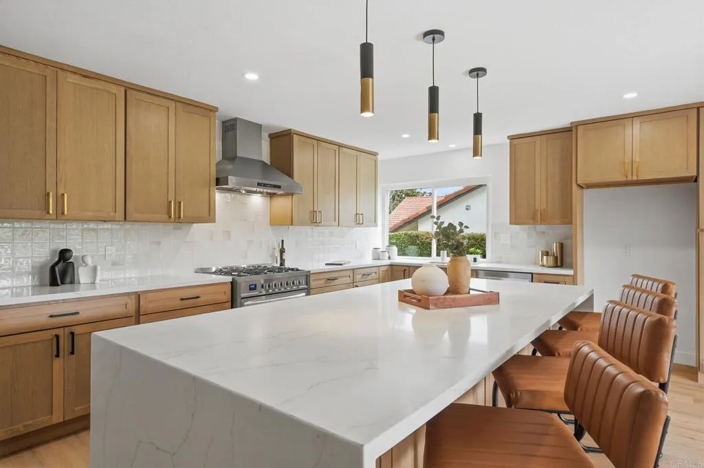 https://cdn.realtyfeed.com/cdn/127/306631565/5f3ae1911e692731b8ca91026ec80c50.webp