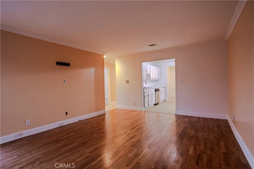5002 W 142 Street, Hawthorne, CA 90250 - Photo 3 of 12, Hawthorne, CA
