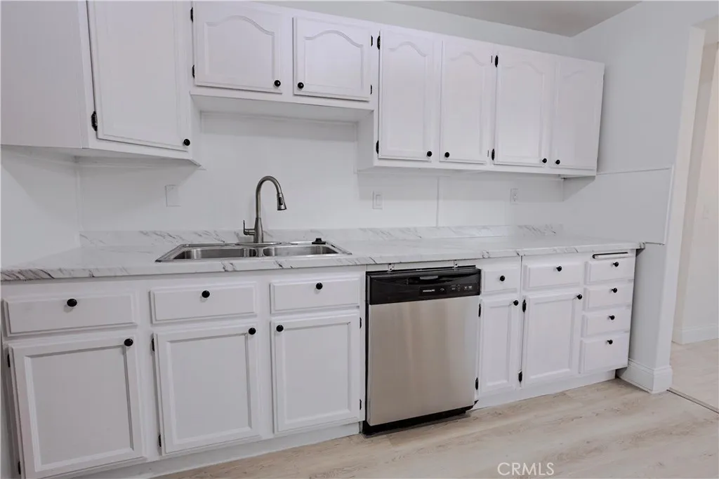 5002 W 142 Street, Hawthorne, CA 90250 - Photo 5 of 12, Hawthorne, CA