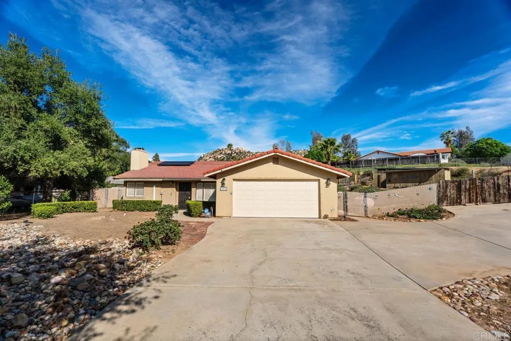 https://cdn.realtyfeed.com/cdn/127/306631620/029b549d51fba6d84337db31b015d604.webp