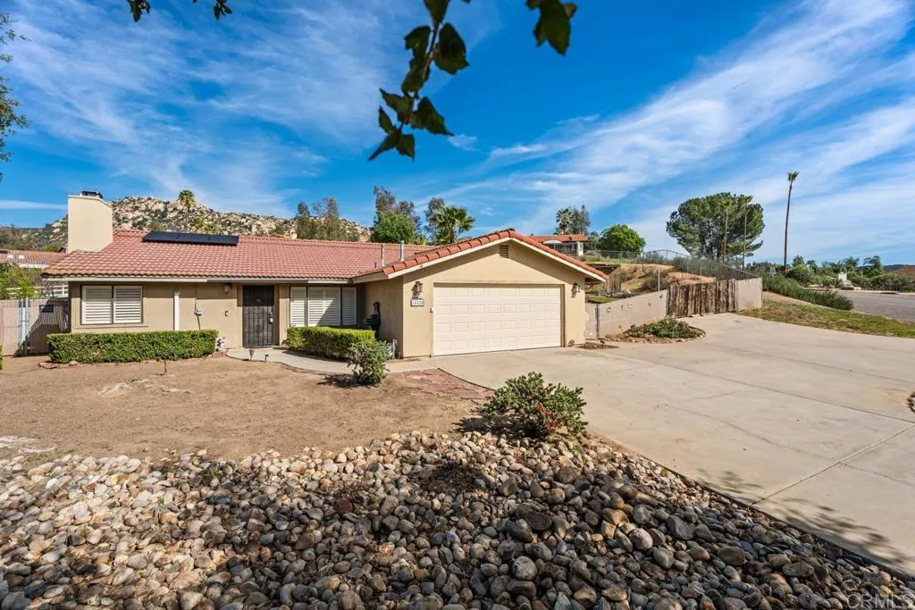 https://cdn.realtyfeed.com/cdn/127/306631620/928a60d6db549ca84817b8d7e85a53d3.webp