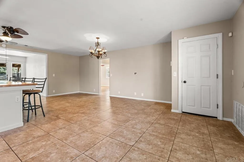 https://cdn.realtyfeed.com/cdn/127/306631620/d609b7c33dd053fcef6dd5bc75856642.webp