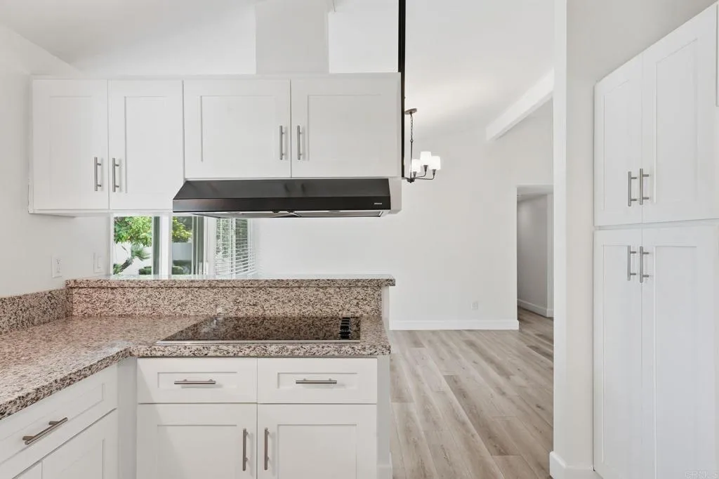 https://cdn.realtyfeed.com/cdn/127/306631634/0ba7a62c2be8e7be8c2e6d5727f20fc1.webp