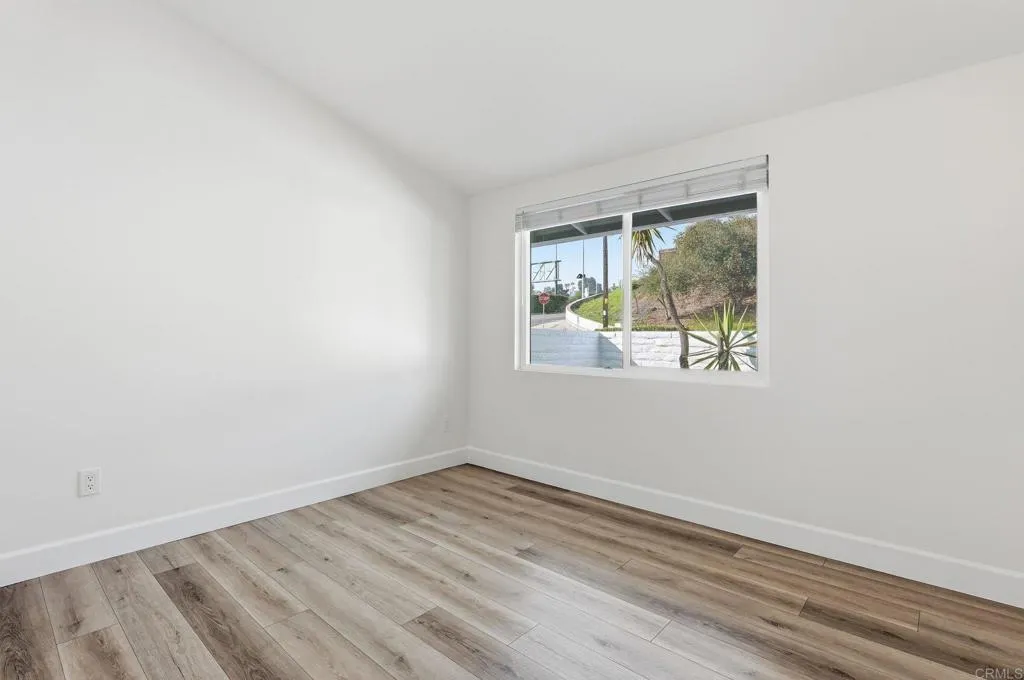 https://cdn.realtyfeed.com/cdn/127/306631634/446f9e2eb64d283089d2da6db57181ac.webp