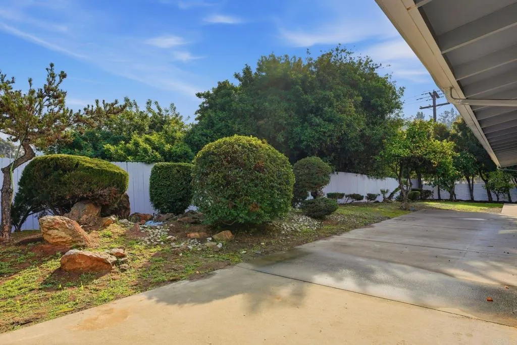 https://cdn.realtyfeed.com/cdn/127/306631634/7b1c78ae82870899256d34cb1f8d4056.webp