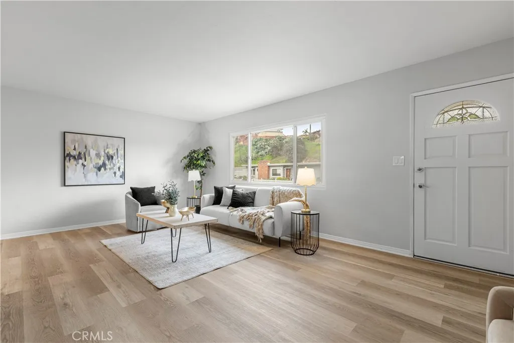 https://cdn.realtyfeed.com/cdn/127/306631671/357ffe55fc1e4487c6427238021c4c6e.webp
