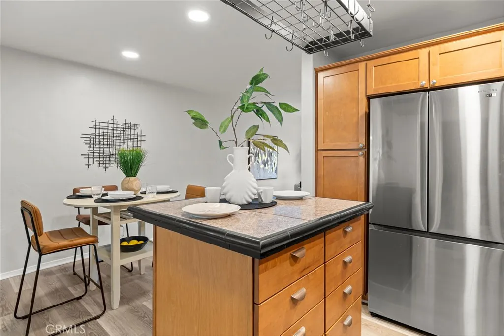 https://cdn.realtyfeed.com/cdn/127/306631671/913f859e39aa609d5ba672b692f65194.webp